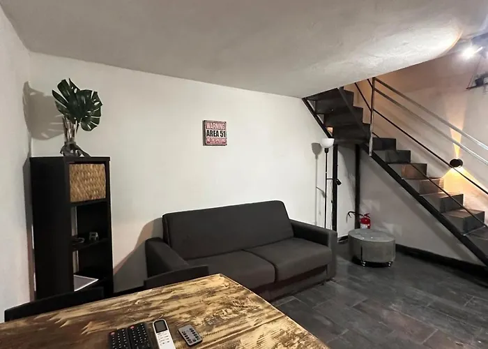 Vat' Coke House * نابولي