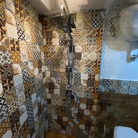 Vat' Coke House *